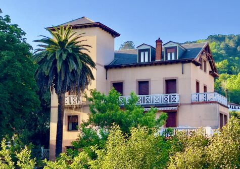 VILLA INTXAURRONDO